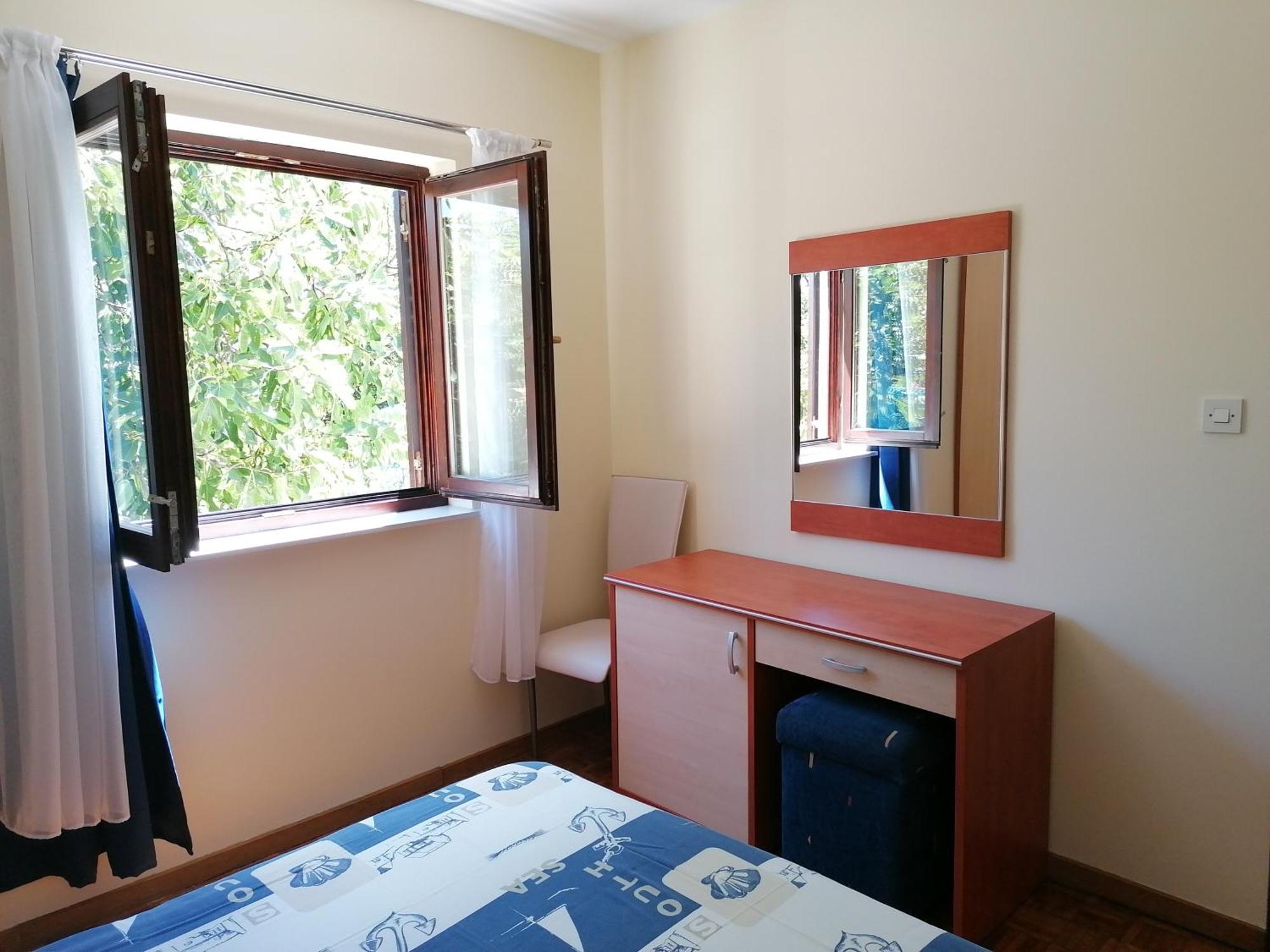 Apartments With A Parking Space Njivice, Krk - 5320 Apartment *
